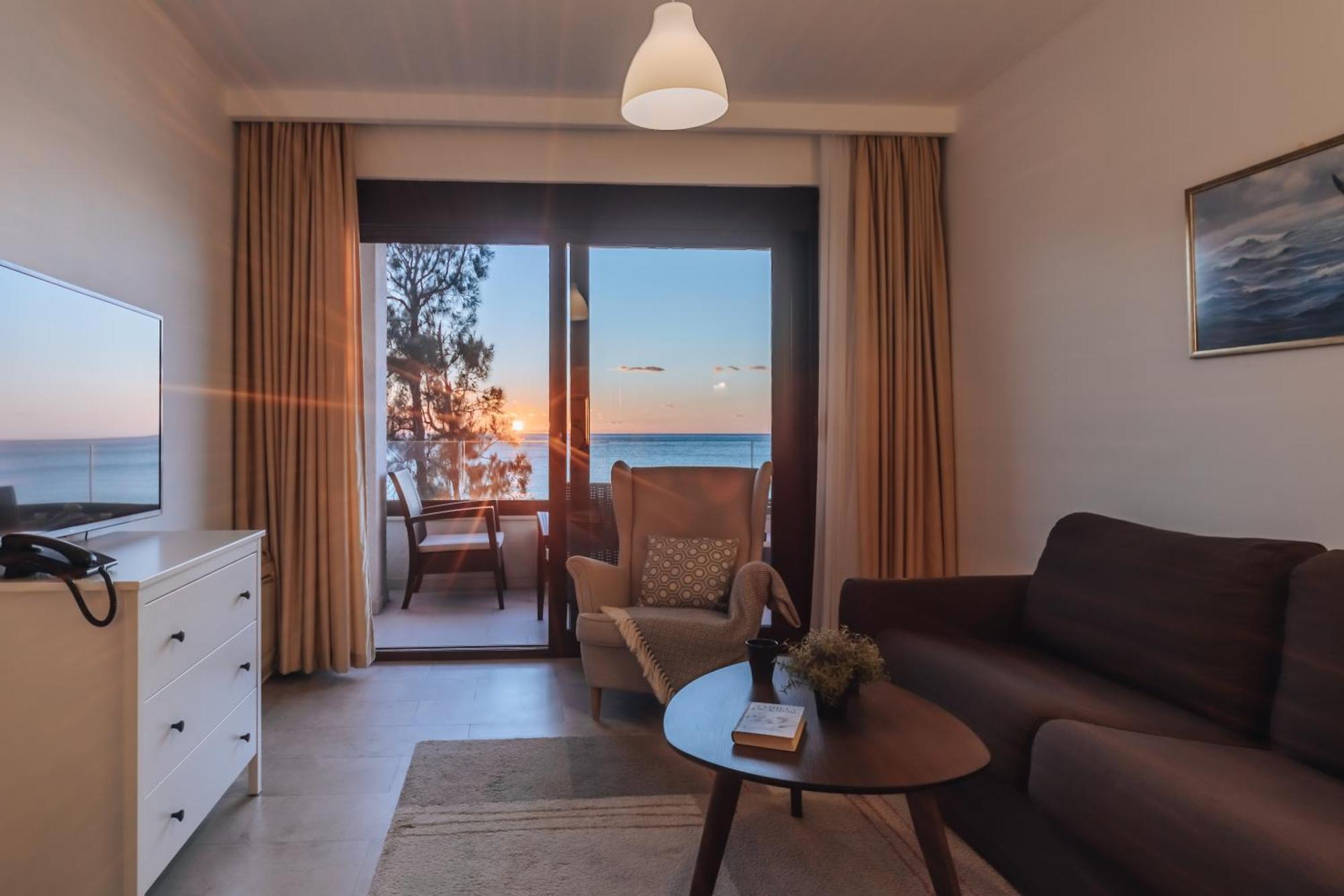 Apartments Kuce Lekovica Beach & Snack Bar- Bistro Camera foto