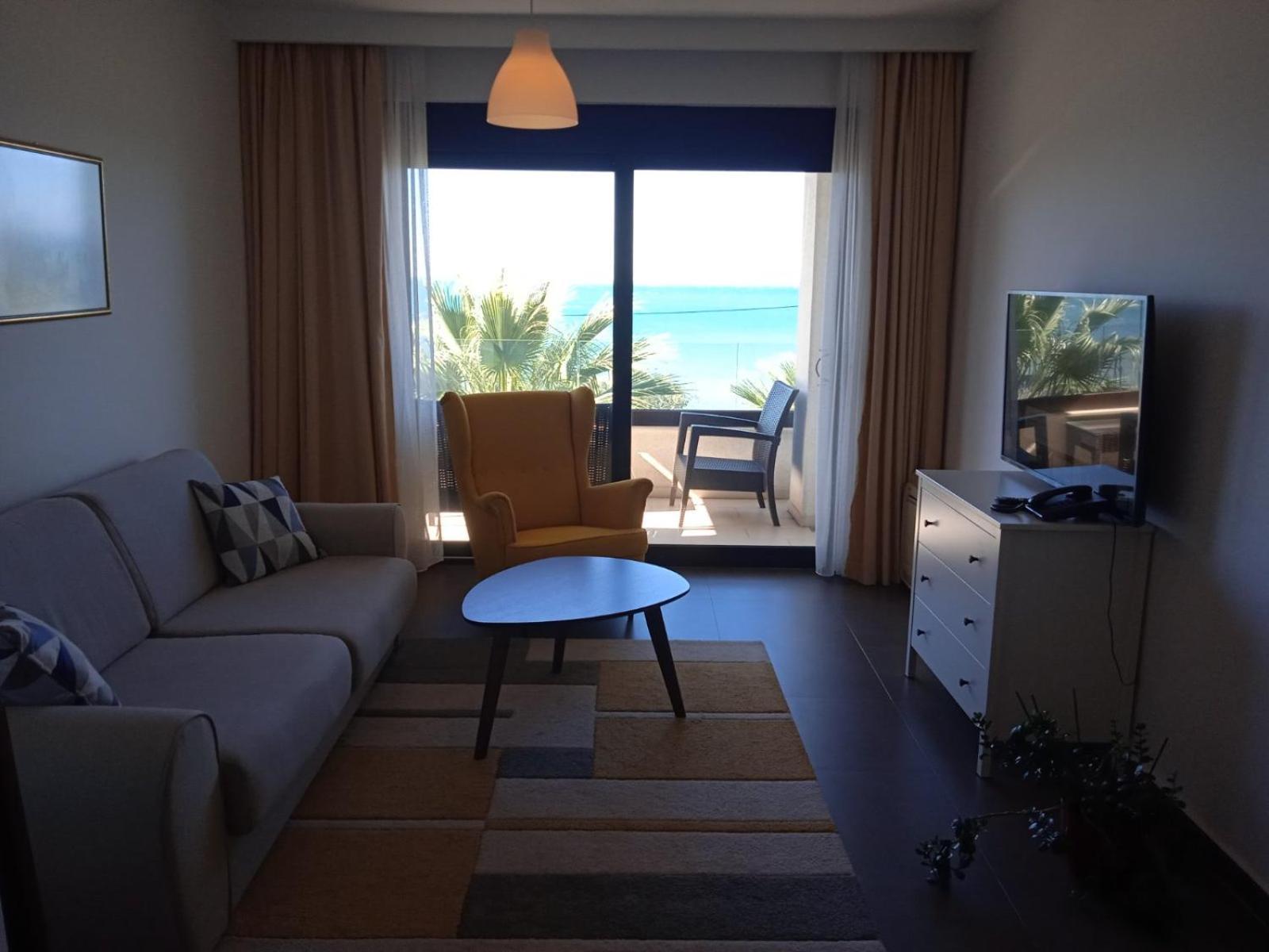 Apartments Kuce Lekovica Beach & Snack Bar- Bistro Camera foto