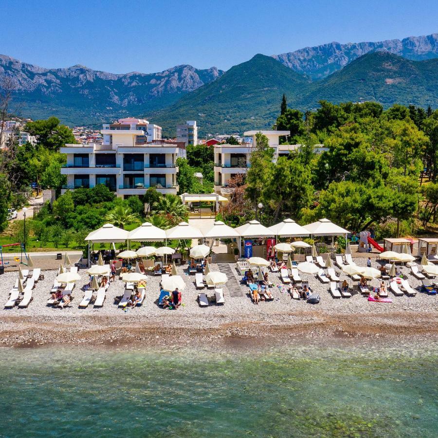 Apartments Kuce Lekovica Beach & Snack Bar- Bistro Esterno foto