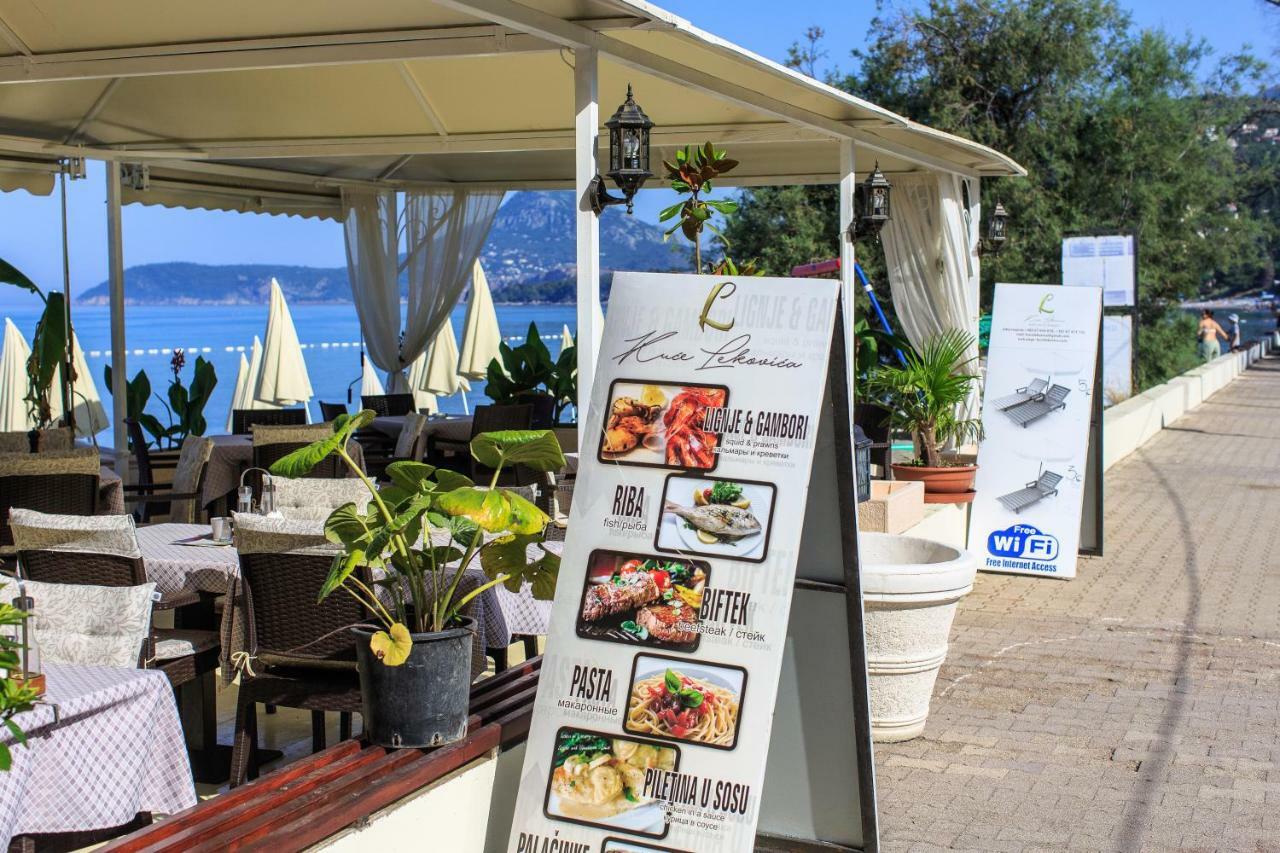 Apartments Kuce Lekovica Beach & Snack Bar- Bistro Esterno foto